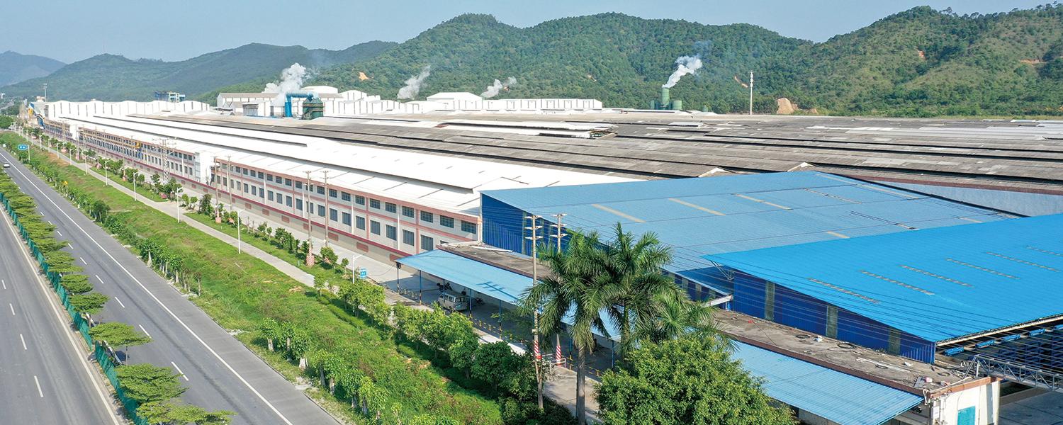 現(xiàn)代化工廠(chǎng)